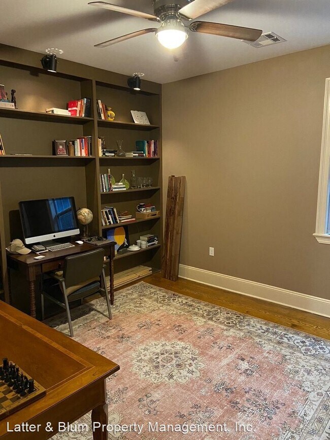 Foto del edificio - 3 br, 2 bath House - 3109 Broadway Street