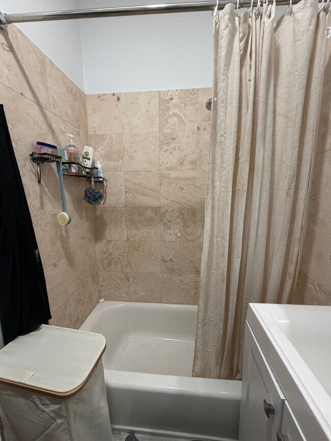 Foto del edificio - 38 Hemenway St