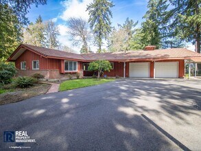 Building Photo - 10922 Greengate Ln SW