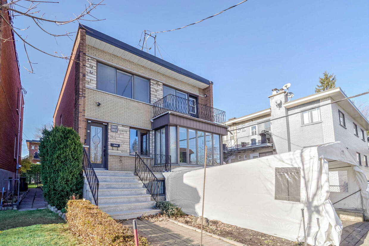 Façade - 5327 Rue Palmerston