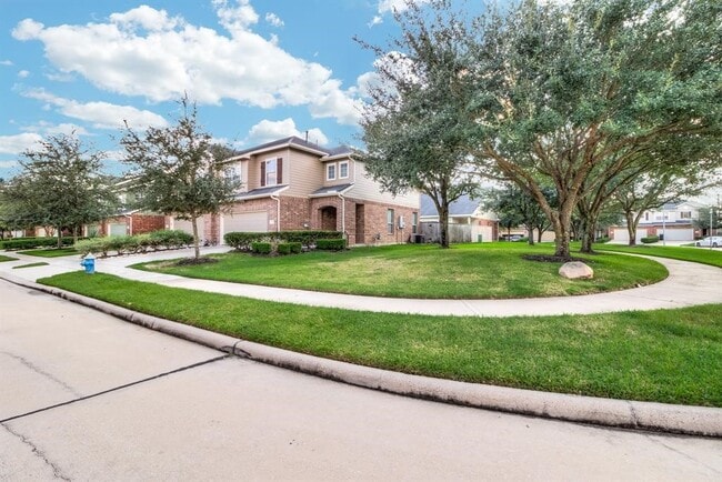 Foto del edificio - 5339 Brookway Dr