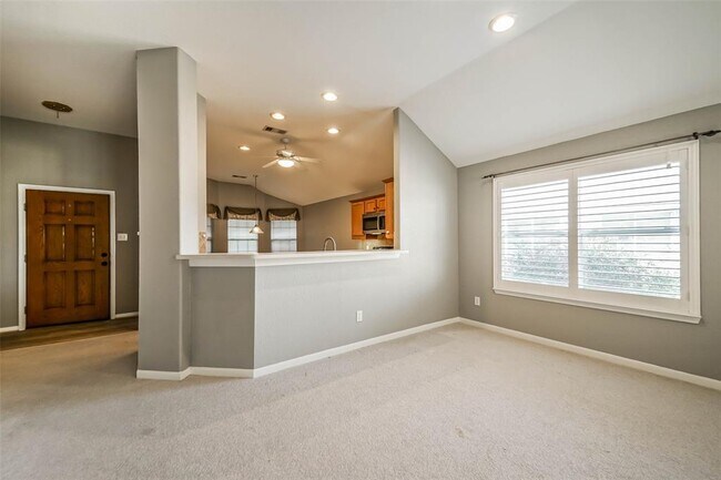 Building Photo - 10314 Friars Hill