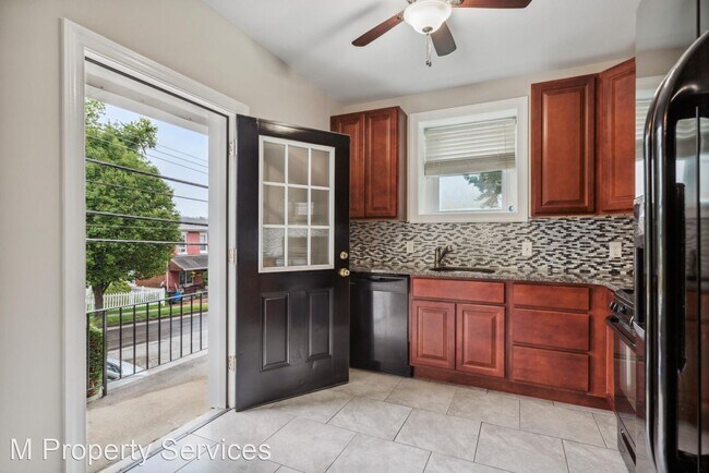Building Photo - 4 br, 2 bath House - 145 East 8th Avenue