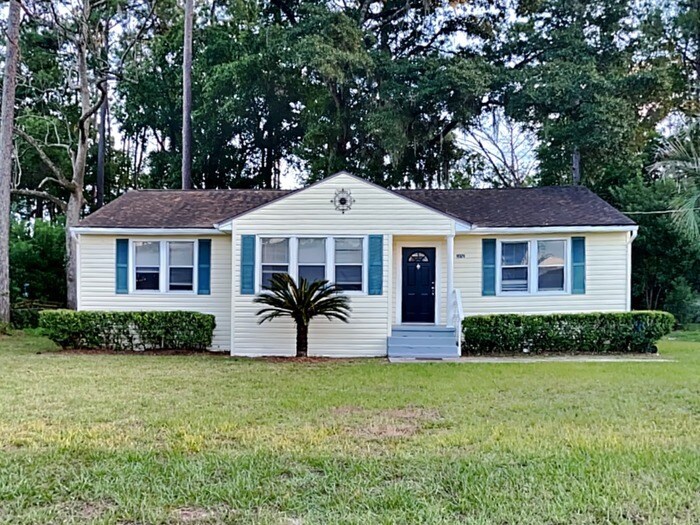 Foto principal - 2896 Capper Rd