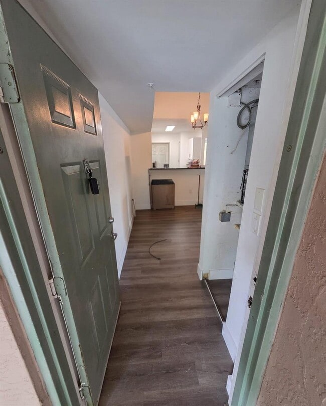 Building Photo - 12112 Saint Andrews Pl