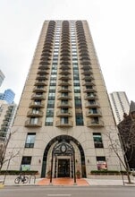Building Photo - 70 W Huron St