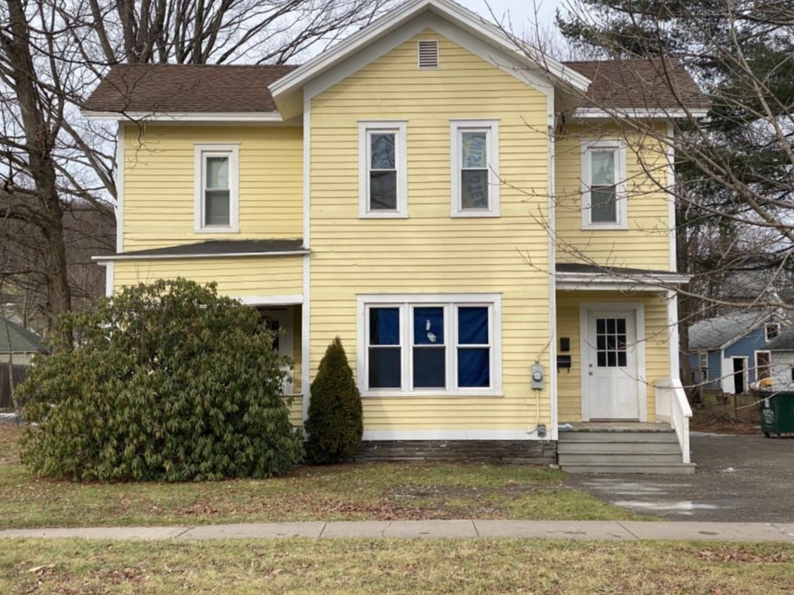 Primary Photo - 10 Elm St