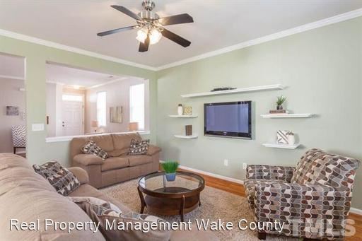 Building Photo - 3016 Remington Oaks Cir