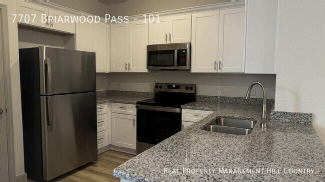 Foto del edificio - 7707 Briarwood Pass