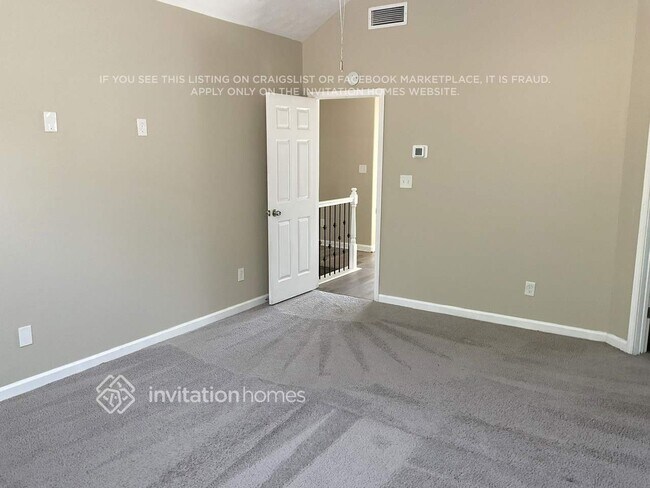 Foto del edificio - 110 Parkway Dr