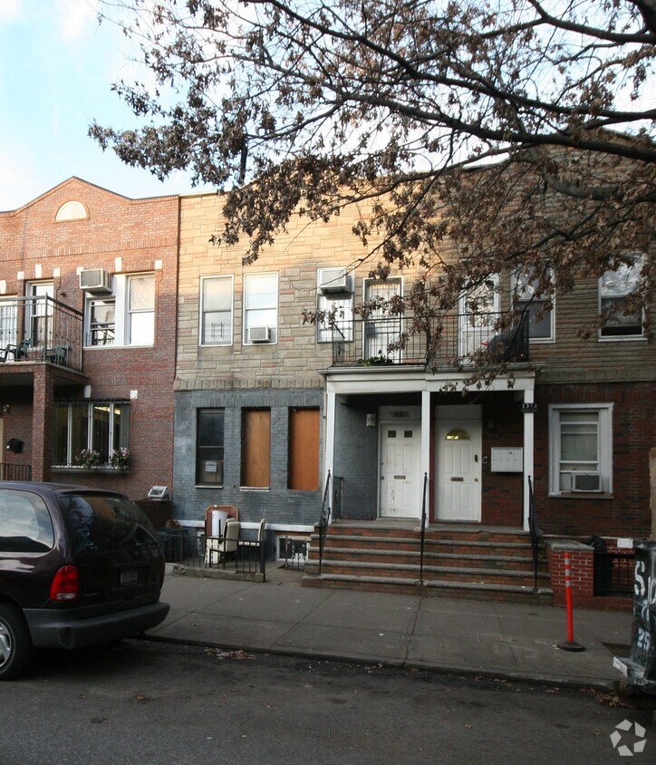 Primary Photo 12/03/06 - 1371 41st St