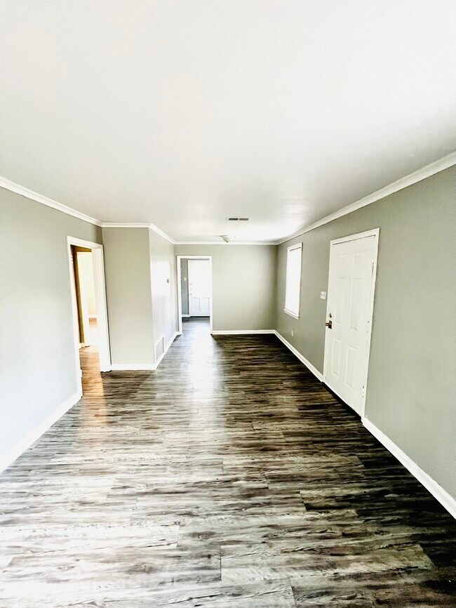 Foto del edificio - Section 8 Welcomed