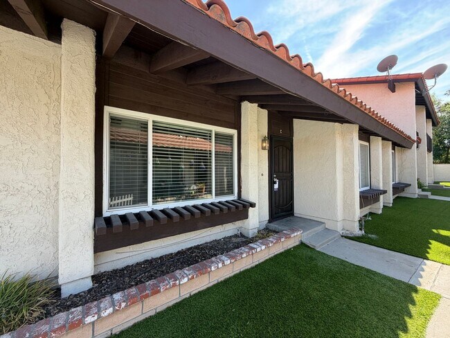 Foto del edificio - 2638 Phipps Ave