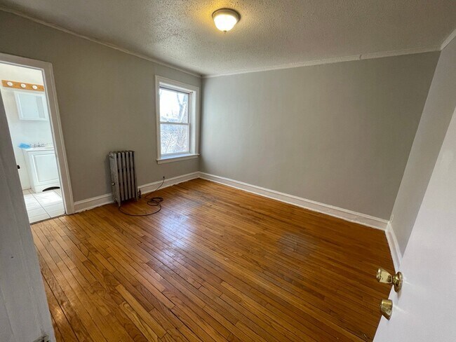 Foto del edificio - 7931 S Manistee Ave