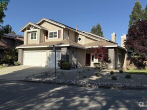 Building Photo - 600 Bourne Ct