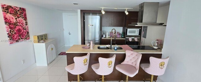 Foto del edificio - 495 Brickell Ave