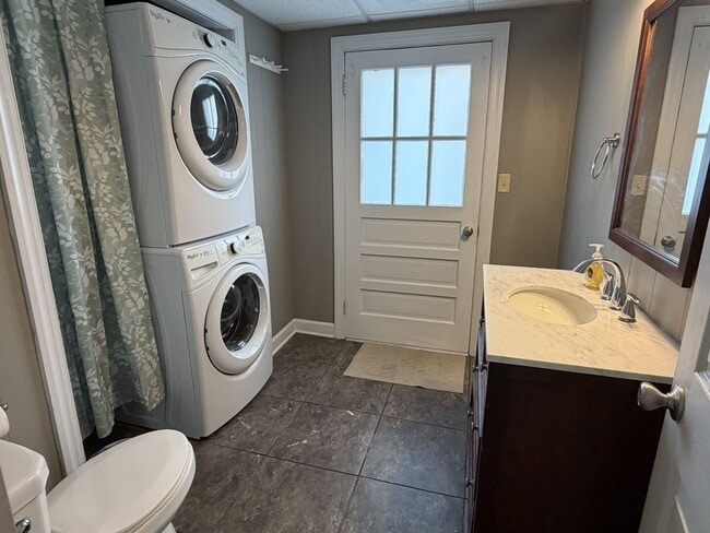 Foto del edificio - RENTAL HOME 3BD/2.5BTH