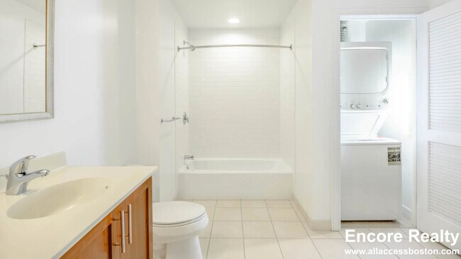 Foto del edificio - 6 Emerson Pl