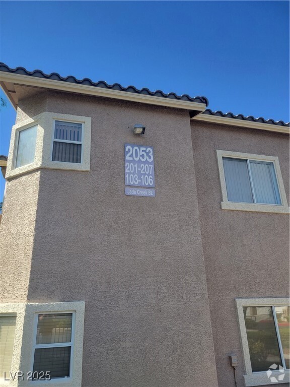 Building Photo - 2053 Jade Creek St