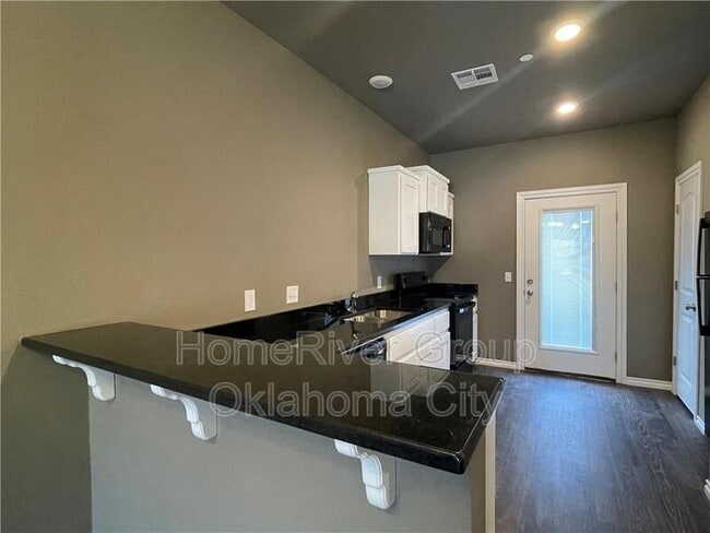 Building Photo - 921 SW 91st St