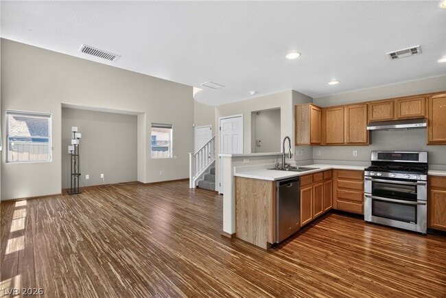 Building Photo - 10566 Corte Sierra St