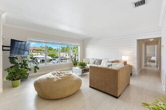 Building Photo - 65 Hendricks Isle