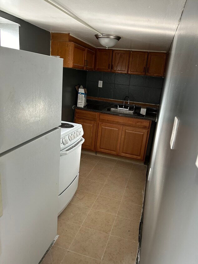 Foto del edificio - 965 E 96th St