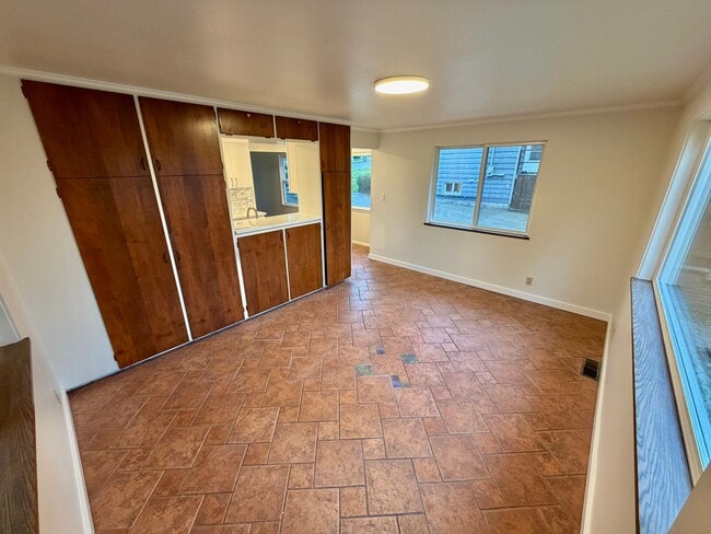 Foto del edificio - 323 NE 158th St