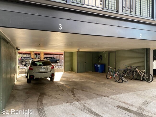 Building Photo - 2 br, 2 bath House - 1830 22nd Street #9