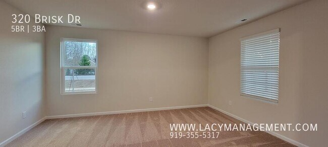 Foto del edificio - 320 Brisk Dr