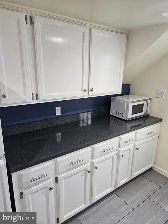 Foto del edificio - 7663 Cedar Dr