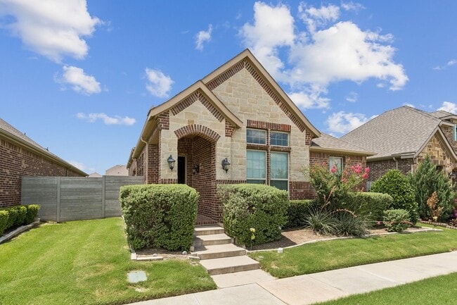Building Photo - 913 Parkside Dr