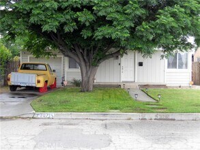 Building Photo - 3071 N Crescent Ave
