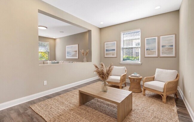 Foto del edificio - 549 Champion Ridge Dr