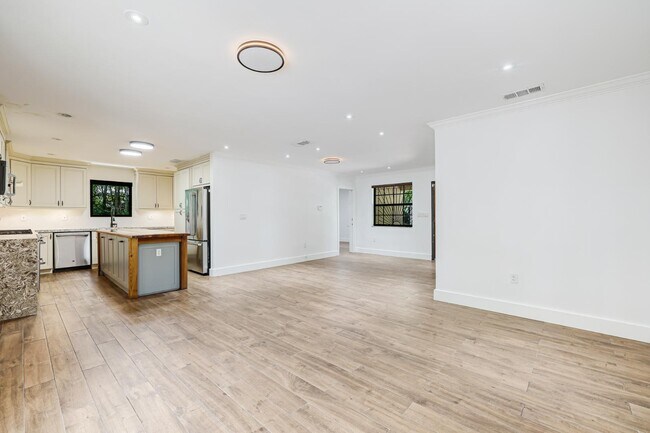 Foto del edificio - 7620 SW 59th Ave