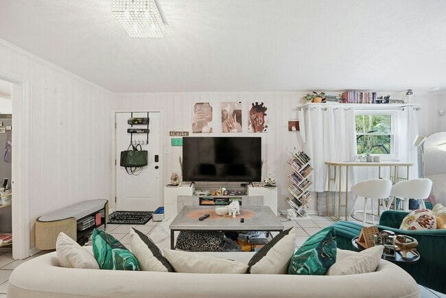 Foto del edificio - 1159 Arlington Pkwy NE