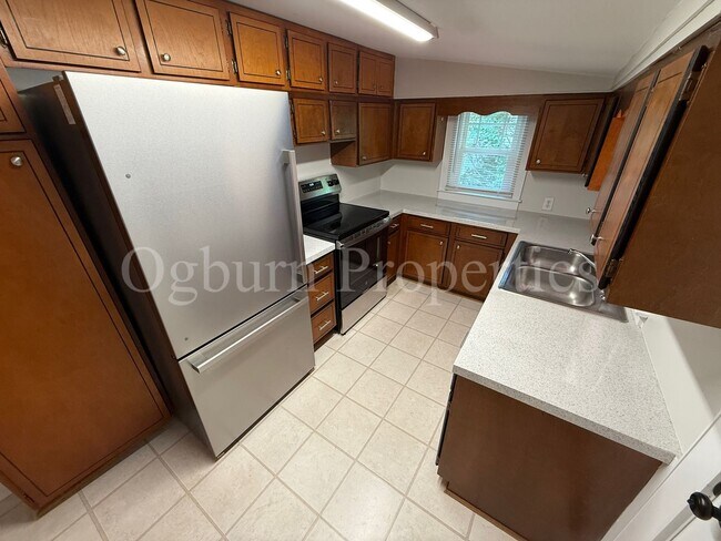 Foto del edificio - 220 S Gordon Dr