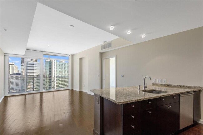 Foto del edificio - 3325 Piedmont Rd NE