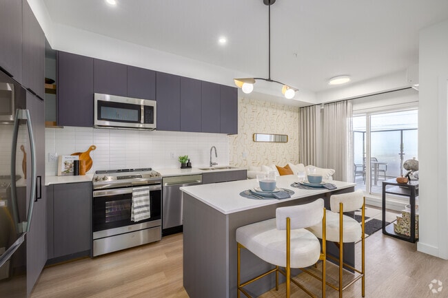 1BR, 1BA - 495SF - Kitchen - Munro Apartments