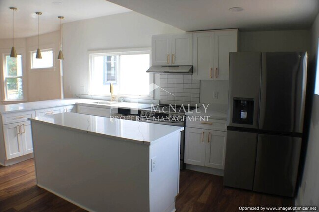 Foto del edificio - Newly Remodeled 3 Bedroom 2 Bathroom Home ...