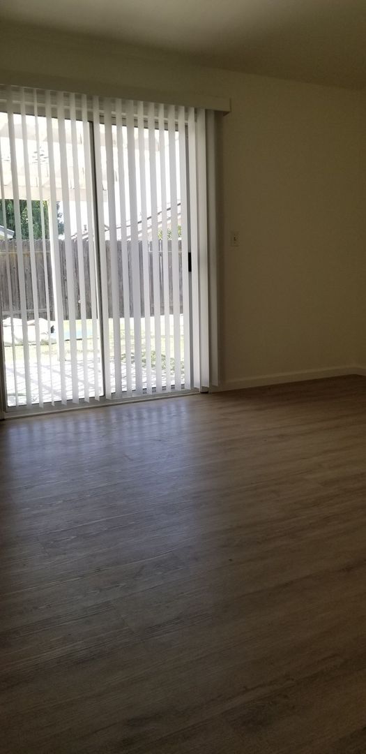 Foto del edificio - 5903 Golden Sunset Ct