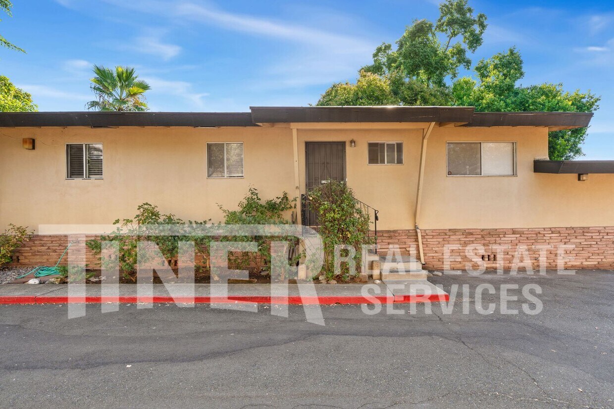 Primary Photo - 5340 El Camino Ave