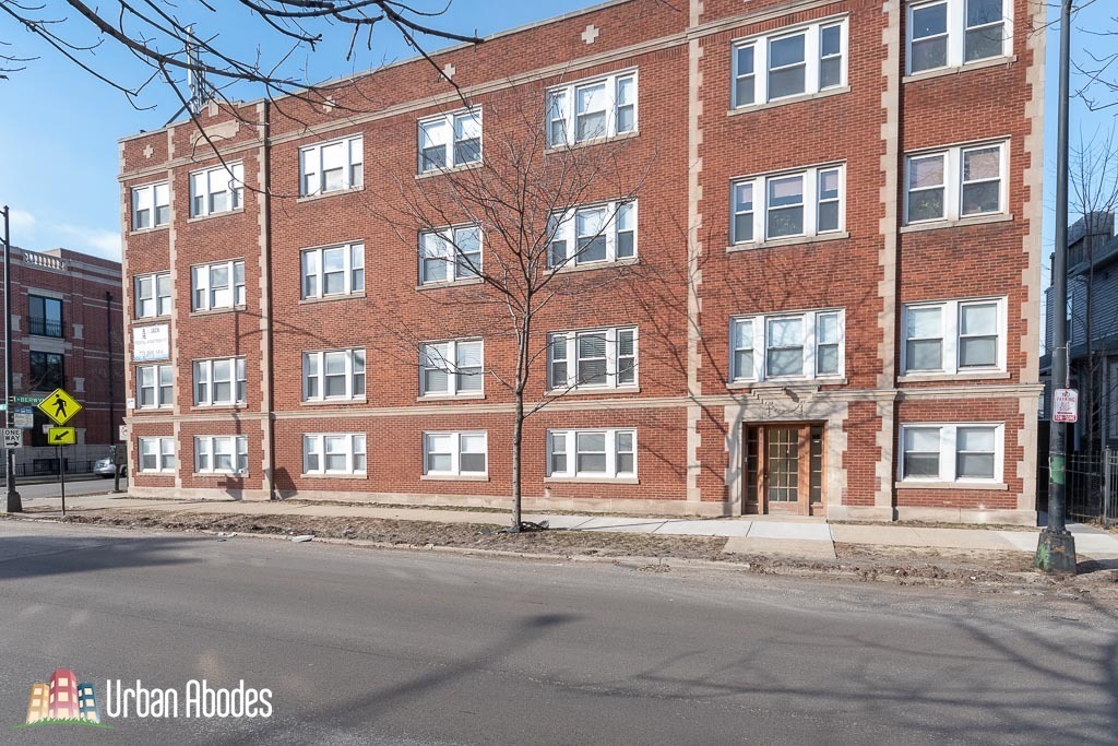 Primary Photo - 5304 N Ashland Ave