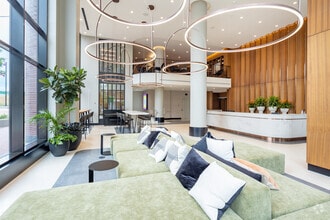 Main Lobby - Maple House at Canary Landing