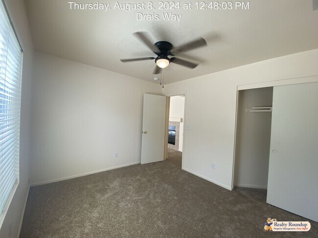 Building Photo - Four Bedroom, Three Bathroom Home with Lar...