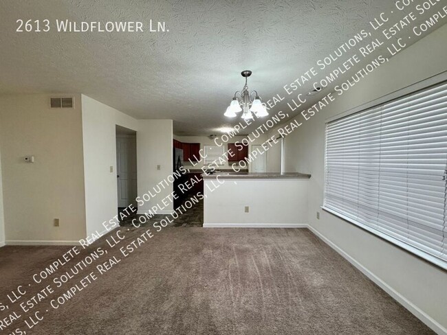 Building Photo - Move-in Special:  $300 off first months rent