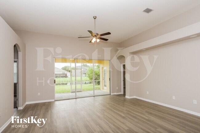 Foto del edificio - 11451 Callaway Pond Dr