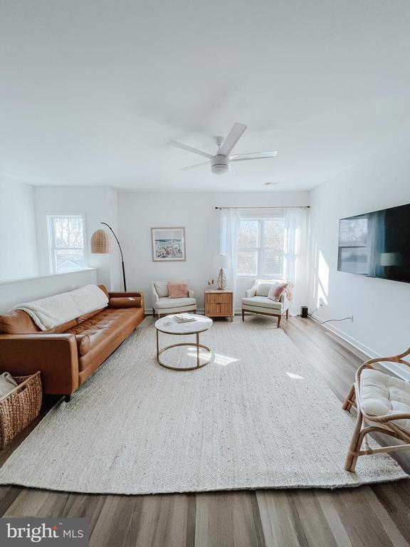 Primary Photo - 308 Douglas Ave