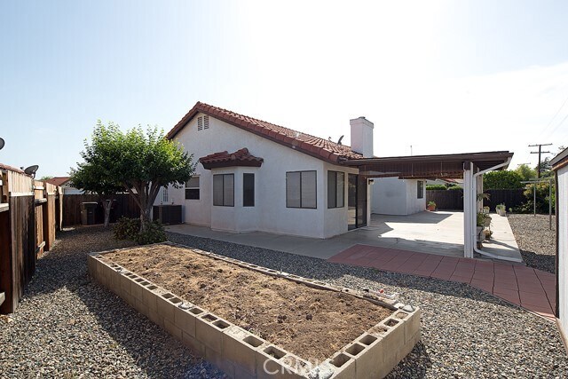 Foto del edificio - 26640 Braddock Rd
