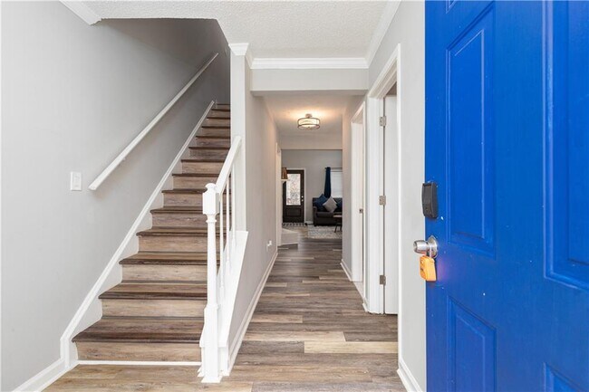 Building Photo - 5043 Bell Dr SE
